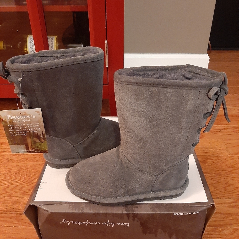 New Girls Bearpaw Boots